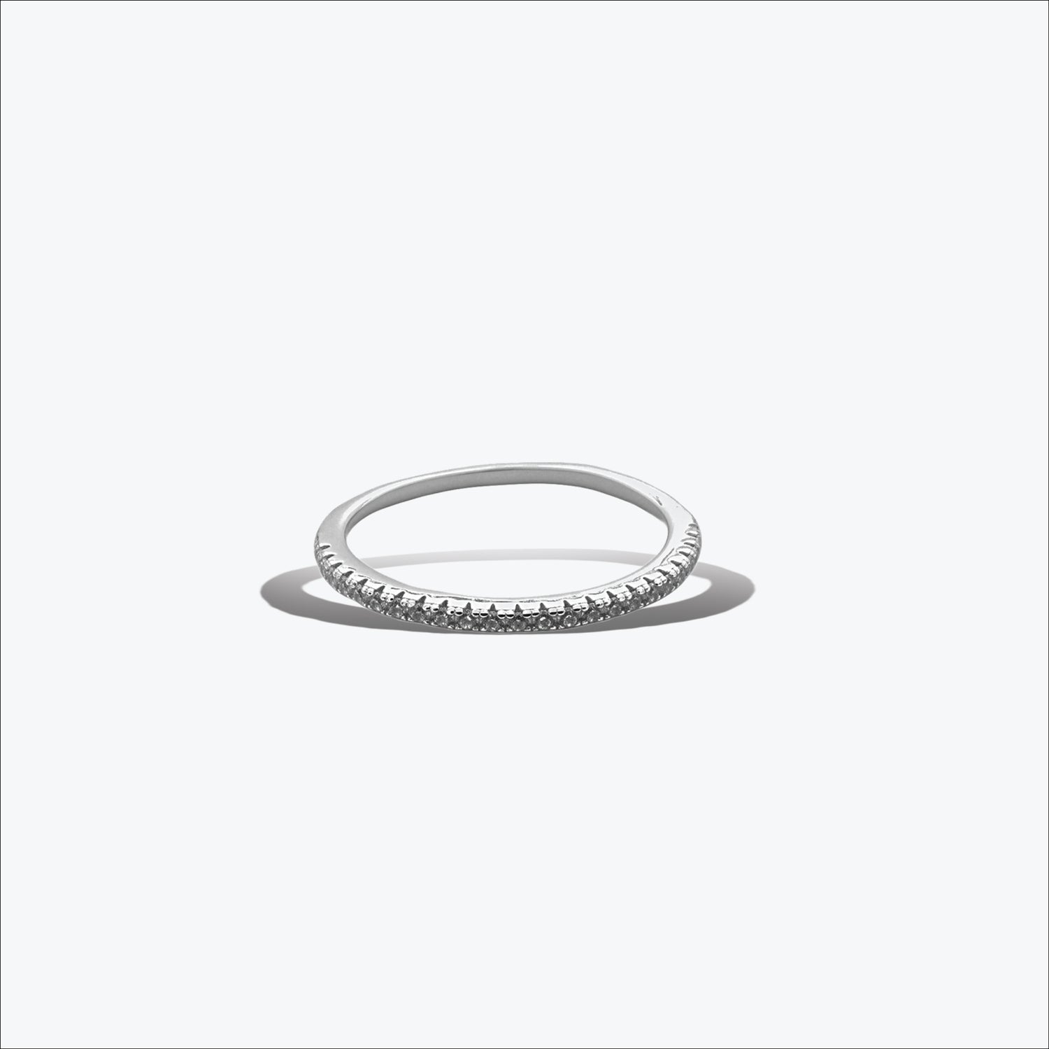 Slim Silvra Ring - Sterling silver