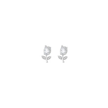 Petal Dew Pendant with earrings in silver