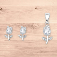 Petal Dew Pendant with earrings in silver