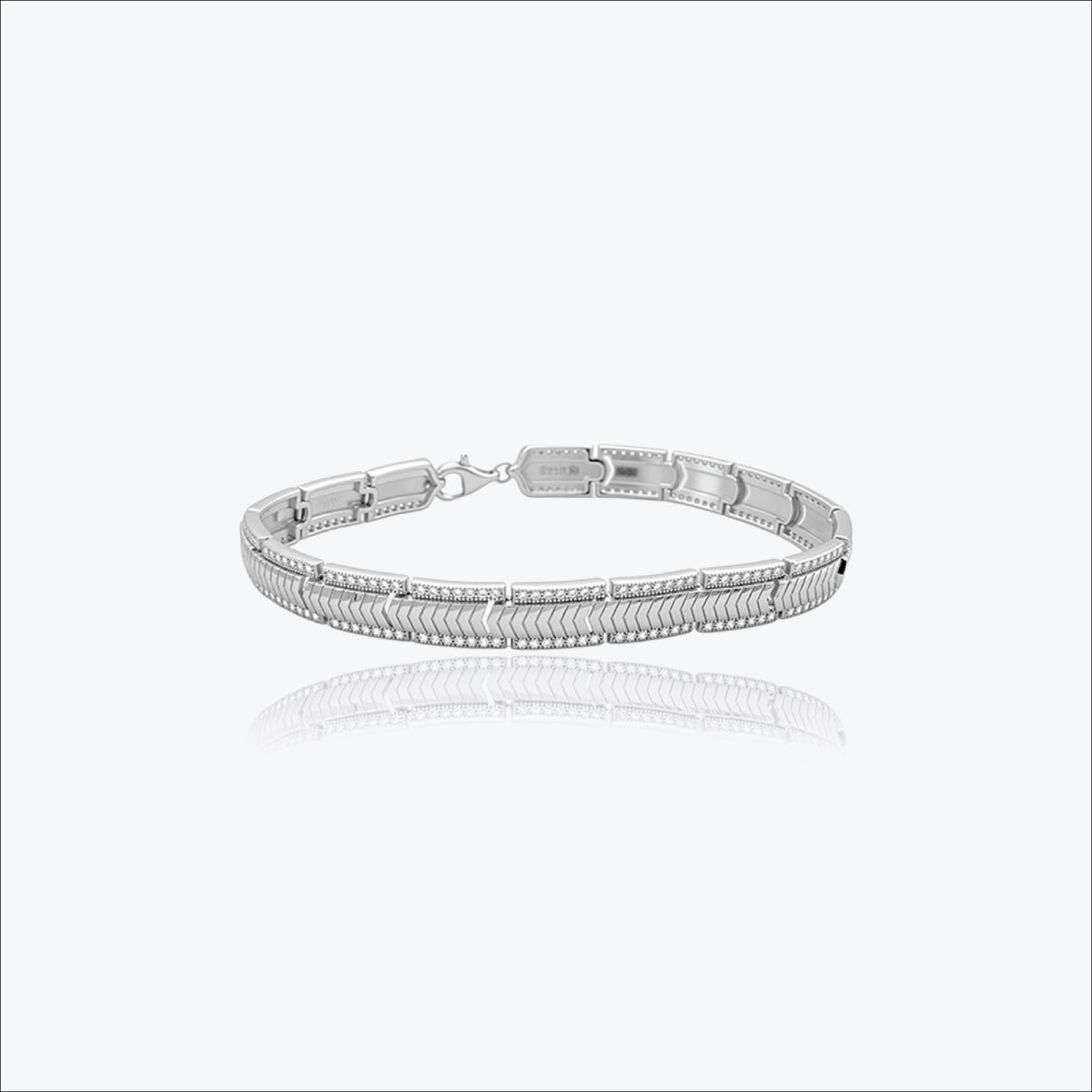 Silver Chevron Pattern Men`s Bracelet
