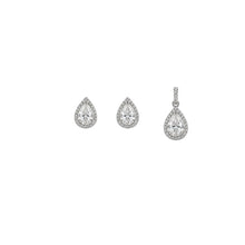 Eira Almond Pendant with earrings in silver