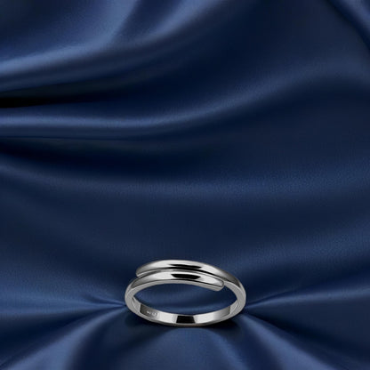 Silver Engraveline Women`s Ring