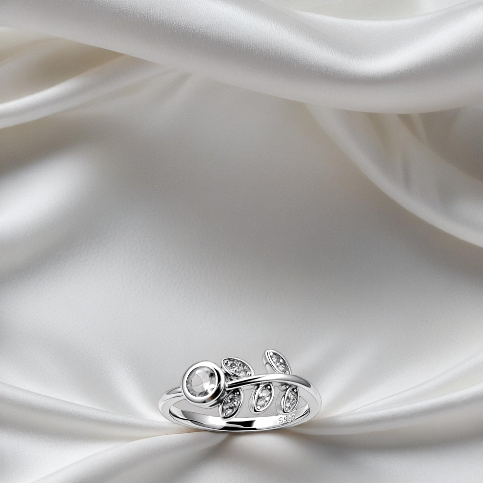 Silver Leafline Women`s Ring