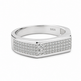Majestic Crest Men’s Ring in Silver