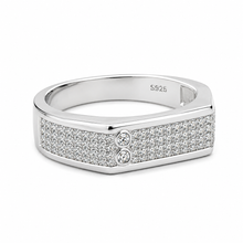 Majestic Crest Men’s Ring in Silver