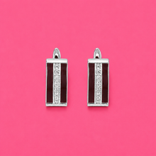 Elegant Silver Vertical Gem Women`s earrings