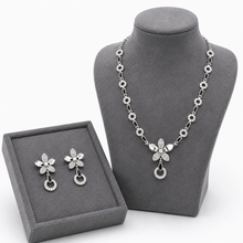 Flower patterned Women`s premium set