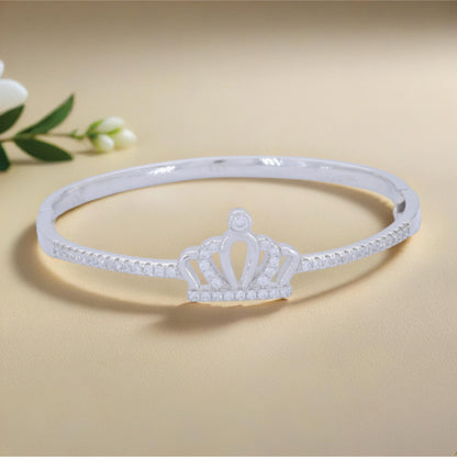 Majestic Crown Bracelet – Sterling Silver with Regal Brilliance
