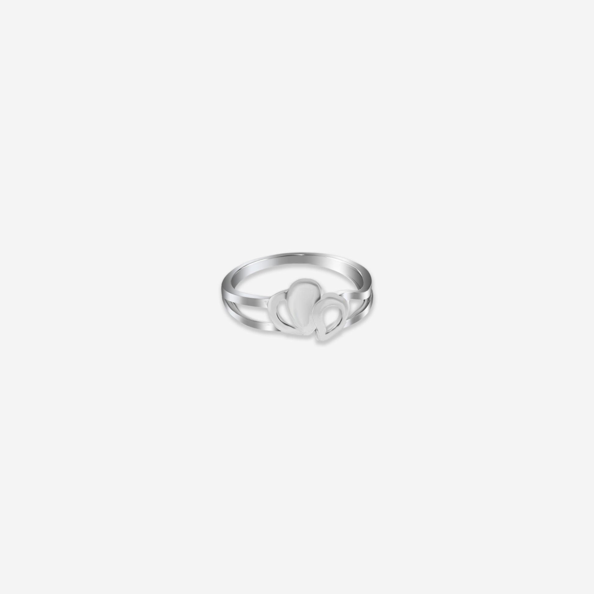 Silver ring with Heart design
