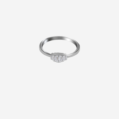 Sparkling Women`s ring in silver