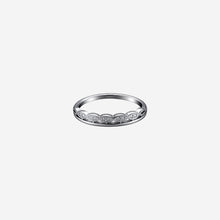 Sterling silver marquise-cut pattern ring